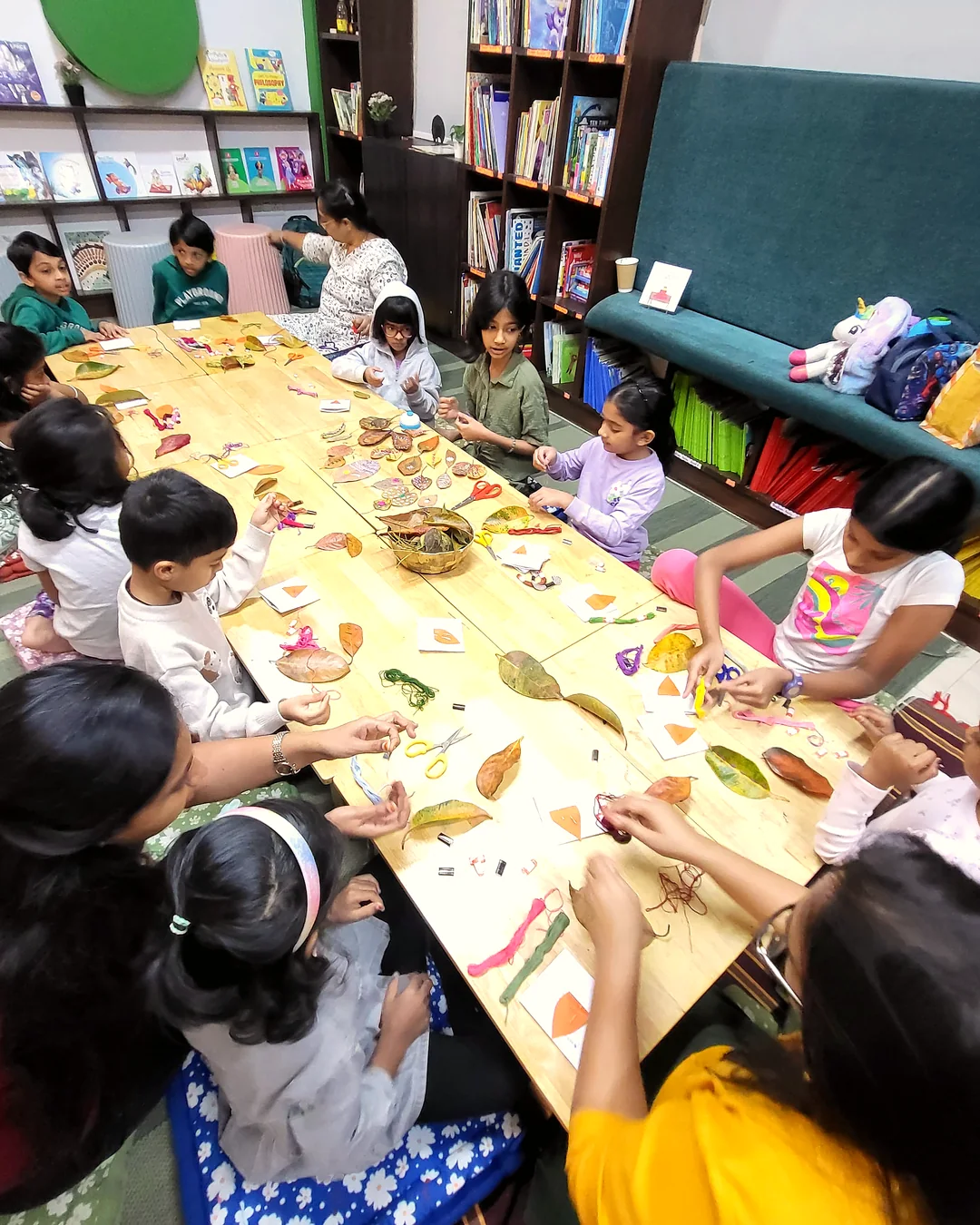 Leaf workshop table